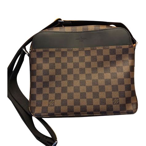 sac bandouliere louis vuitton pour homme|sacoche bandoulière homme.